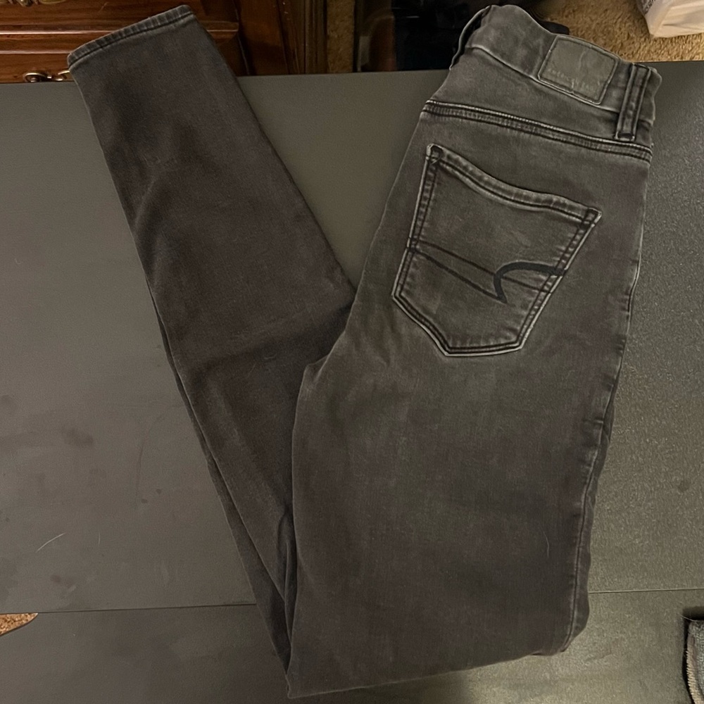 American Eagle Distressed Jeans